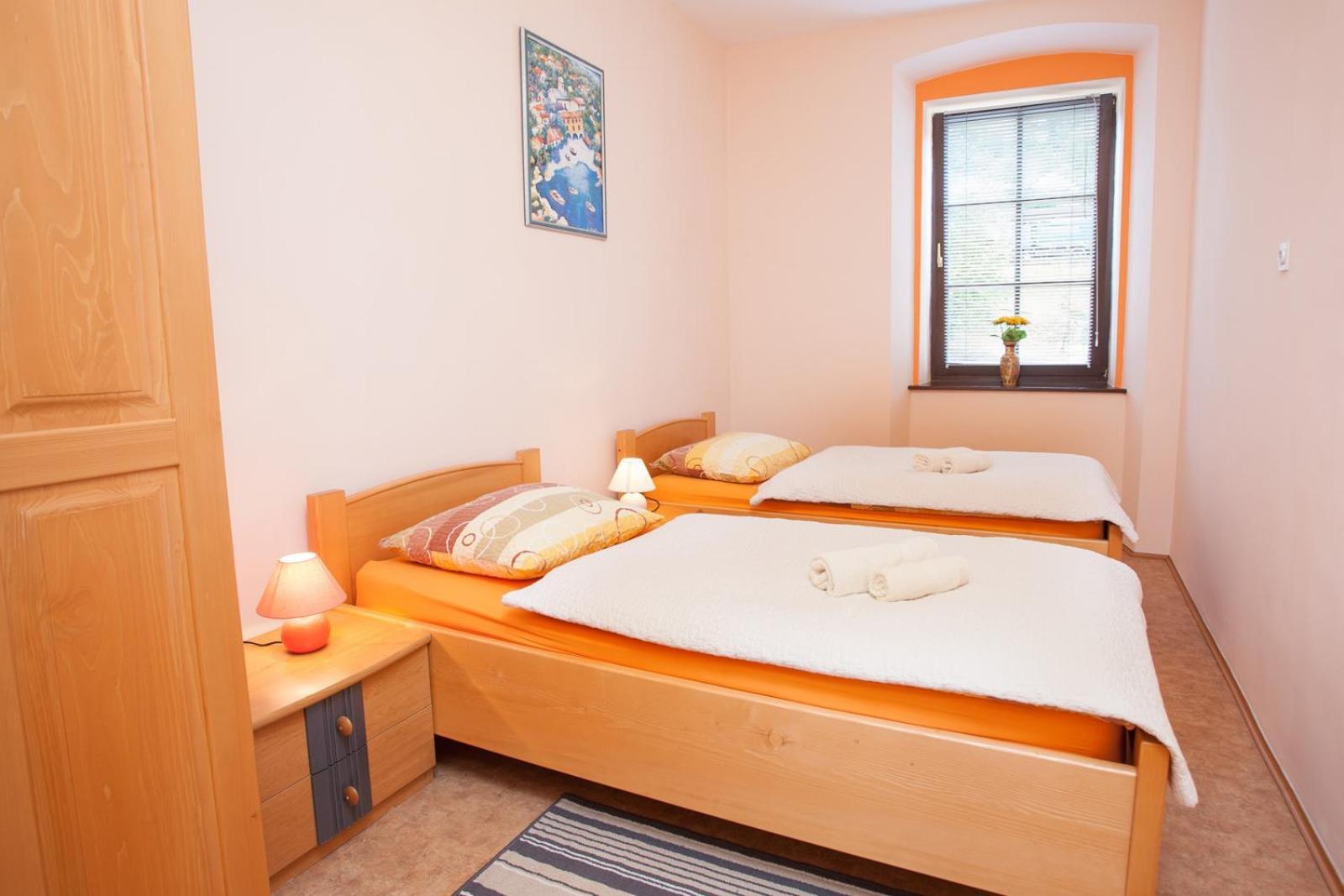Apartma Na Starem Placu Idrija Esterno foto