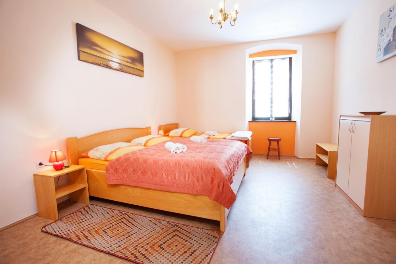 Apartma Na Starem Placu Idrija Esterno foto