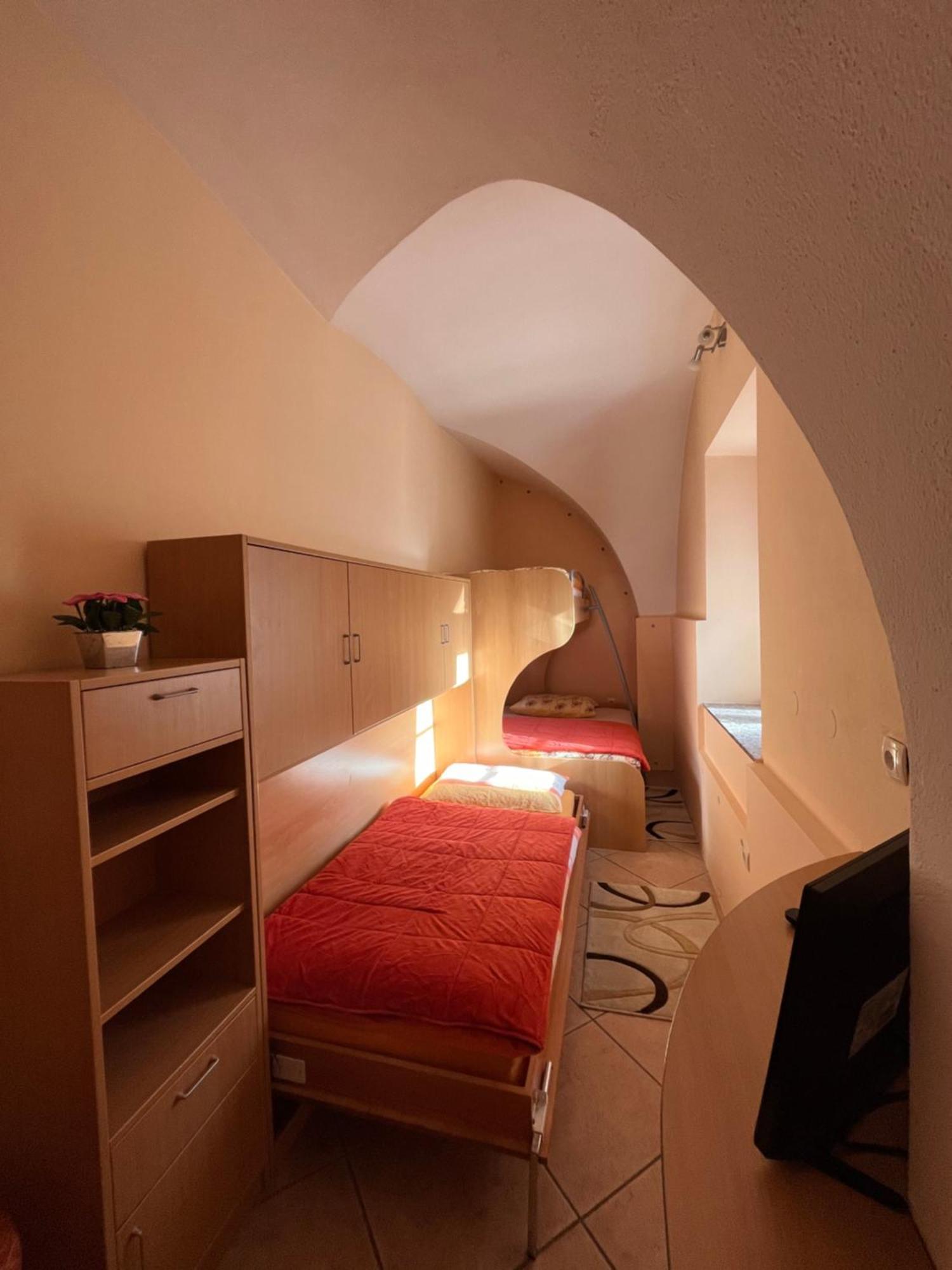 Apartma Na Starem Placu Idrija Esterno foto